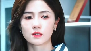 Oh my god, this eye play! ! Stubbornness, grievance, heartache, and tenacity are all overflowing. I 