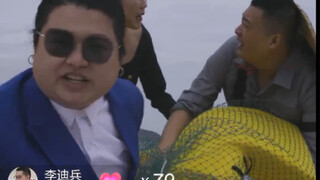 次元壁？不存在！直播带货啥都卖