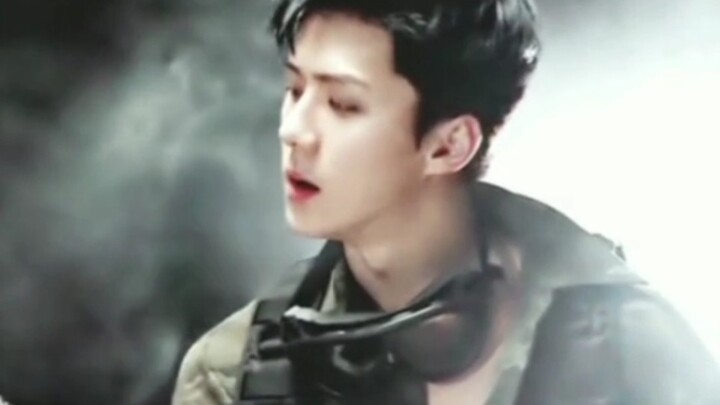 【EXO】كانت الوجوه الأربعة الرئيسية في ذلك الوقت مذهلة حقًا.