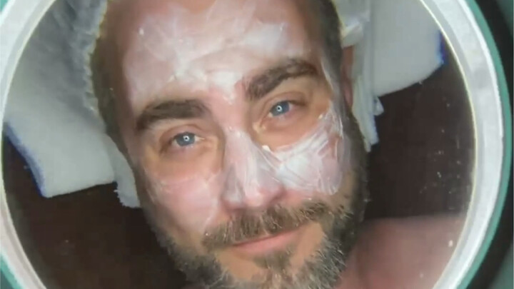 网友说我老，说我丑，还说我弟弟比我帅！好吧，曹操归来！