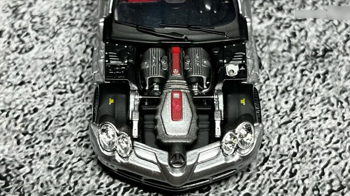 SLR สเกล 64 พร้อมรายละเอียดเครื่องยนต์ที่มองเห็นได้!