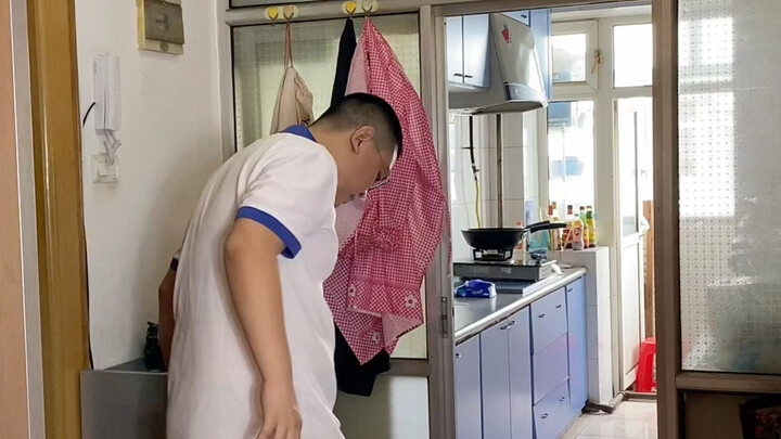 لم أكن أتوقع أنك كنت تنتظرني طوال الوقت لتناول الطعام!