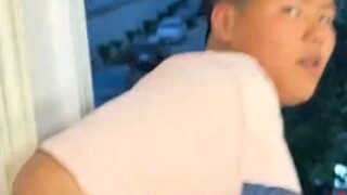 Con trai như vậy có bình thường không?