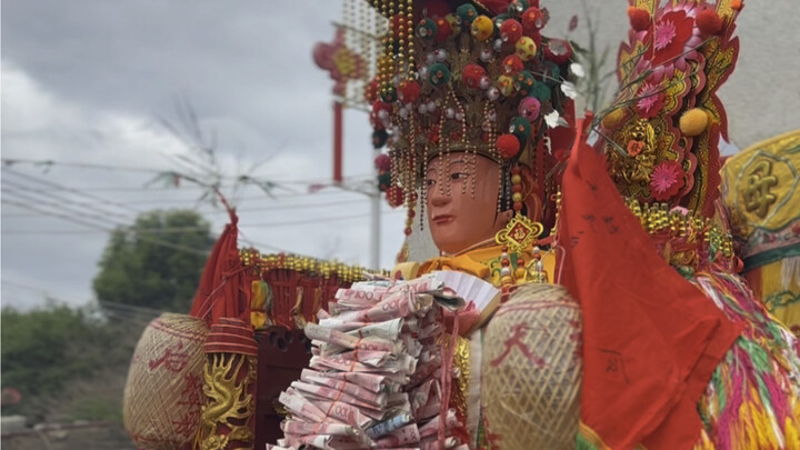 Mẫu Tổ ban phước, ai nhìn thấy đều may mắn!