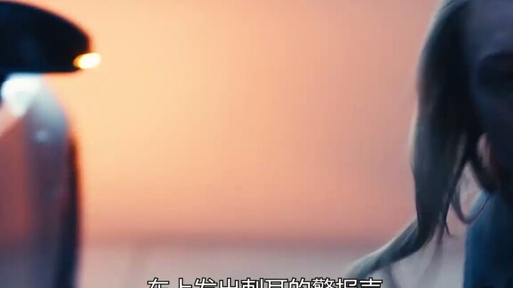 被控制狂老公缠住，女人从害怕到反击，最终她能摆脱吗《隐形人》