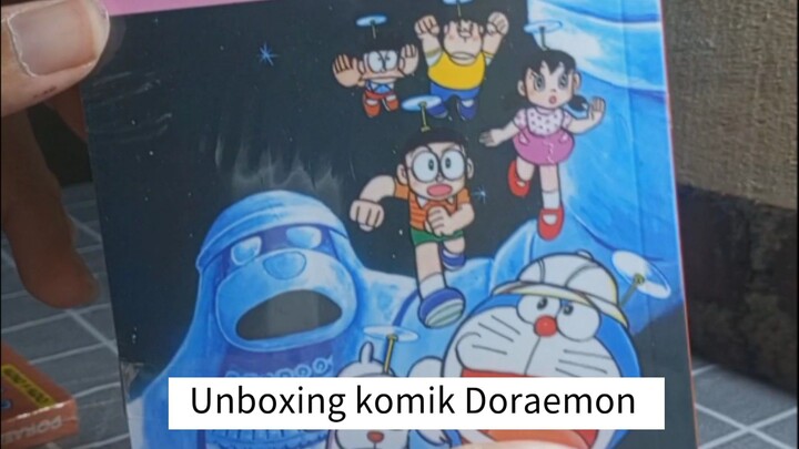 Unboxing komik Doraemon Petualangan