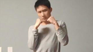 Replica of the swinging boxing technique, plus the original swinging whip technique