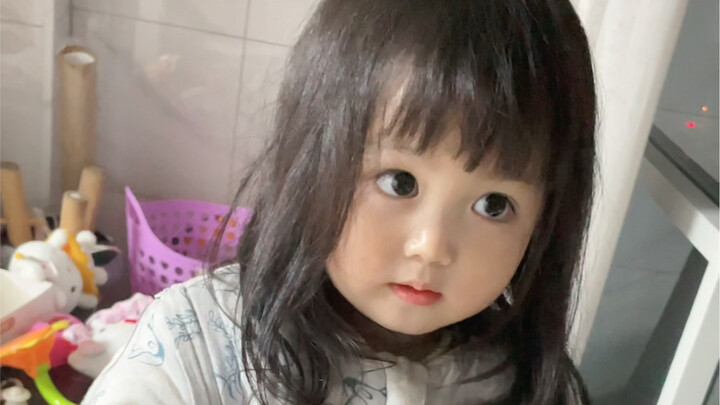 Dạo này tôi hay thức khuya, gan không tốt lắm. Mọi người gọi tôi là “cái gan nhỏ” được không?