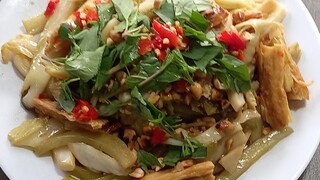 cải chua sào như vầy .đơn giản mà ngon.