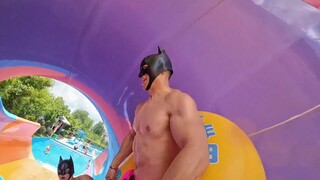 “โชว์ม้าบ้ากลายเป็นความจริงแล้ว ทำไมยังไม่กินเนื้อที่อยู่ตรงหน้าล่ะ 🥩”