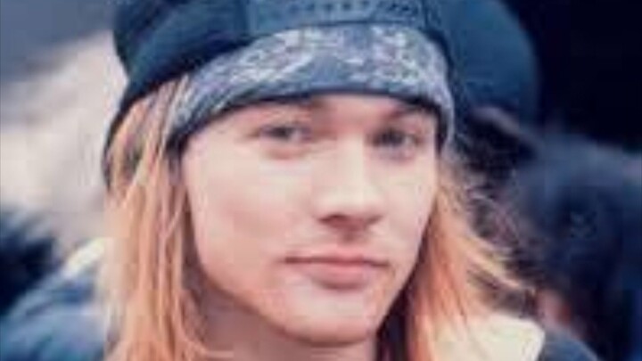 KENO SHADAP TOMASWIRDAN VOCALIS ARTISBAND