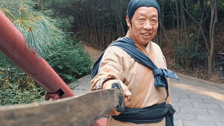 Nếu bạn không thích điều này, hãy cẩn thận với những con tê tê đâm vào mũ của bạn