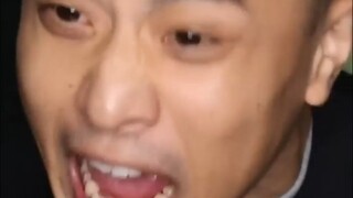 لقطات نادرة تُظهر كيف قام البشر في وقت مبكر بترويض تشات جي بي تي: لا تضع البازلاء في الأرز المقلي!