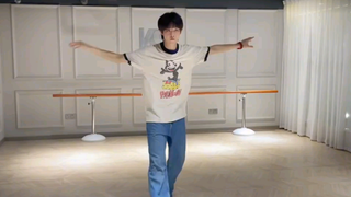 Tian Jiarui from "Dreaming Back to You" practices the ending theme song "Little Verse," studio versi