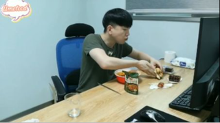 Vừa ăn vừa xem UwU phần 5 #mukbang