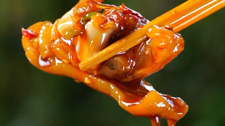 Hari ini makan kaki babi asam pedas, teman-teman yang suka bisa coba! Kalau ada yang belum jelas, ti