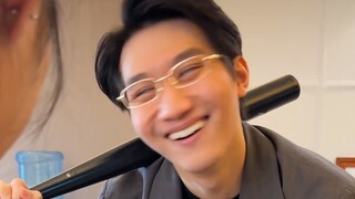 “这个动作是 免 费 的哈～”
