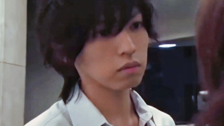 [คิริยามะ เร็น/คามิยามะ ชิน] คุณบอกว่าผู้ชายคนนี้อายุสี่สิบแล้วยังดูแบบนี้อยู่เหรอ?