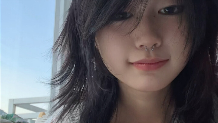 Phiên bản hát lại "Cỗ máy thời gian khác biệt"