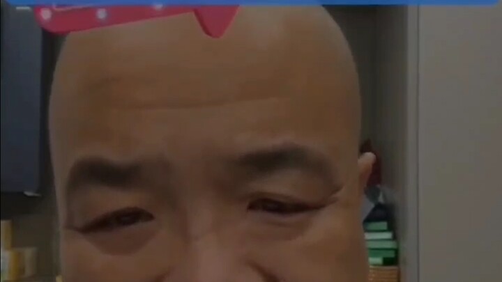 Brother Dao, you’re standing right behind her!