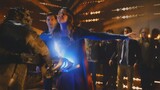 [DC] Bạn trai nhìn người yêu Supergirl bị kích điện mà bất lực