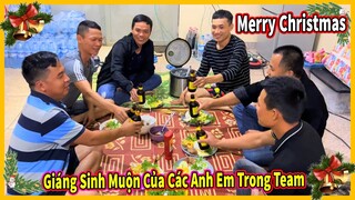 Một Giáng Sinh Muộn Của Anh Em Trong Team Châu Phi