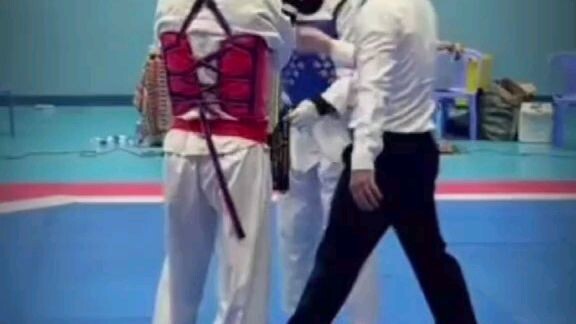 Short ngắn | Mất nụ hôn đầu...