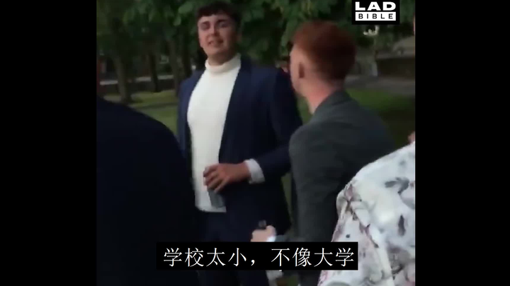 Lễ trao giải truyện cười Đại học Khoa học và Công nghệ Hoa Đông