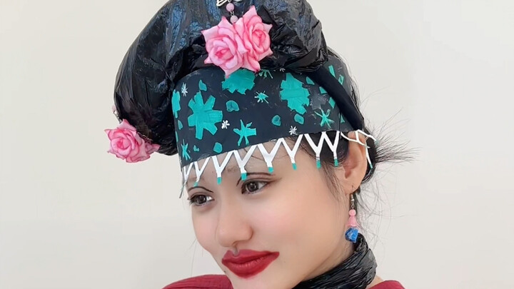 Ruyi’s grand wedding—her stunning makeup leaves the “rascal dragon” utterly stunned.