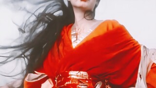 原来三十年前就有BL性转BG的替身文学了...“我把爱我的女人送给了我最爱的男人,换他永远记得我”可她自尽后你的眼泪是为什么...原来爱真的会让人面目全非。