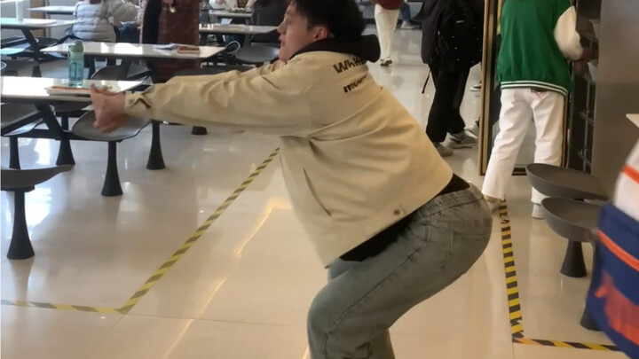 The restaurant is a bit crowded; let's clear it out.