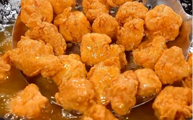 ถ้าฉันขายเคเอฟซี คงจะเศร้าจนอิโมไปแล้ว