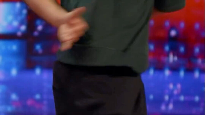 Samuka menunjukkan di America's Got Talent bahwa satu kaki bisa menjadi bboy
