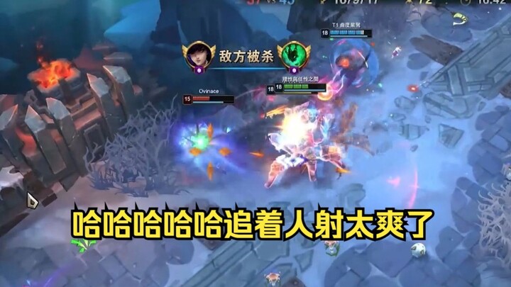 Hahahaha, I finally got to play the tap-dancing crab—chasing after people and hitting them is so muc