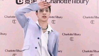 张欣尧今晚是克制版的loveshot！鲨疯了！