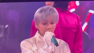 the9 concert hello is the only time all members sang together and every word of the lyrics can bring