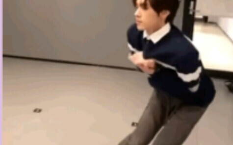 【هل أصبح NCT ملهمًا للرُّعَد؟】NCT: دائمًا في عالم الرُّعَد، ولم يُتخطَّ قط!