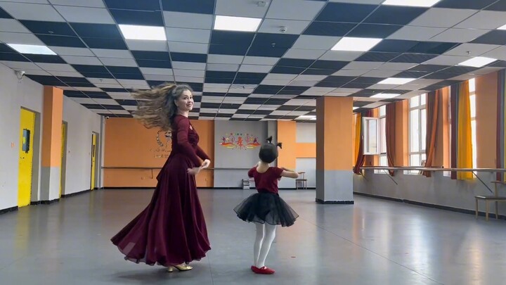 การเต้นรำซินเจียง