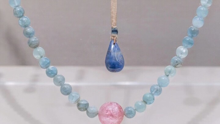 Mancu era Qing: tasbih laut biru dan turmalin, dahulu milik pengawal istana kerajaan, kini disimpan 