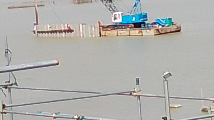 #Puts a setfile in the deep water lake...