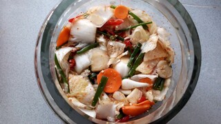 Món mới. Kìm chi cũ kiệu rất dòn ngon. Bếp cô tư tập 156.