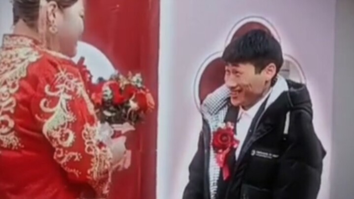 العريس: هل هذا الشمس؟ إنه الكون بأسره!