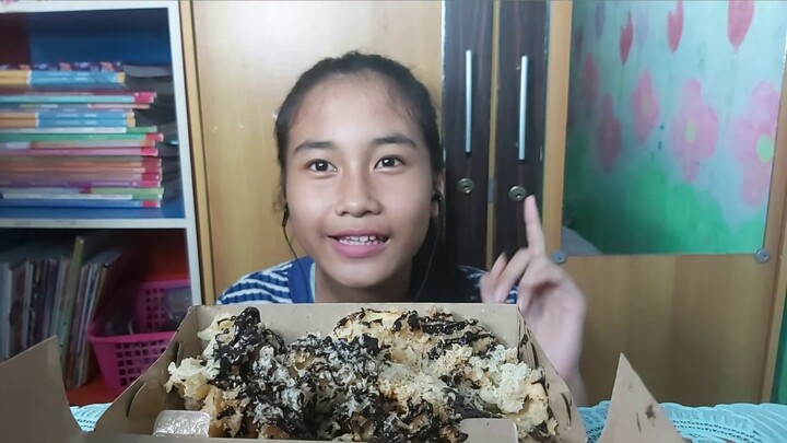 MAKAN PISANG GORENG COKLAT KRIUK | ENAAKK