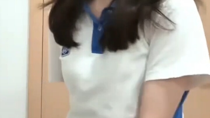 深圳校服女高，二选一