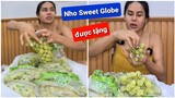 DIVA Cát Thy đập hộp thùng Nho Sweet Globe từ nước ngoài gửi về