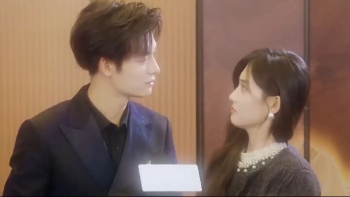 ซีรี่ย์เรื่อง เพราะเงิน เธอไปยั่วทายาทสุดเย็นชา