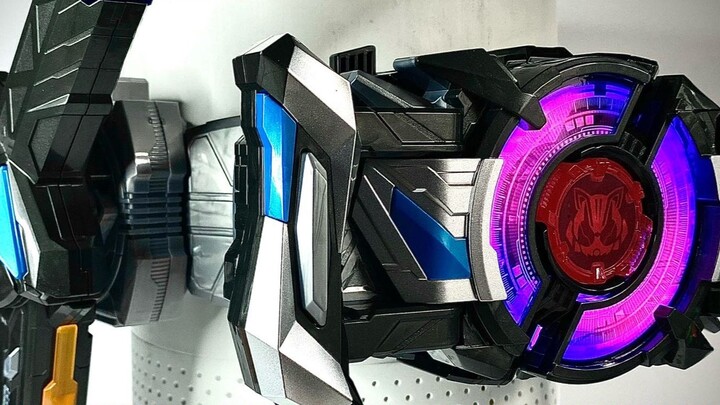 [Chơi ngẫu hứng] Bạn có thích cặp song sinh Bandai - Kamen Rider Ji Fox DX Double Command Buckle & P