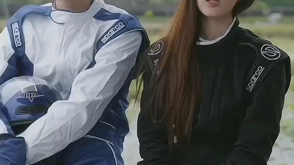จ้าวลู่ซือ