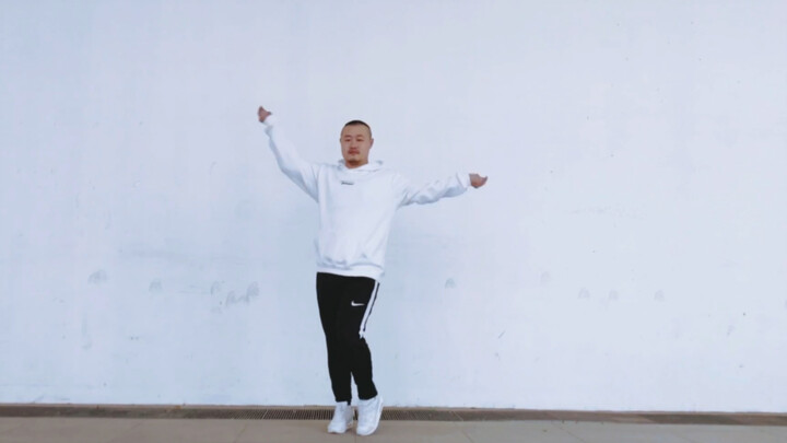 [Uncle Guang] Uncles can also dance at home
