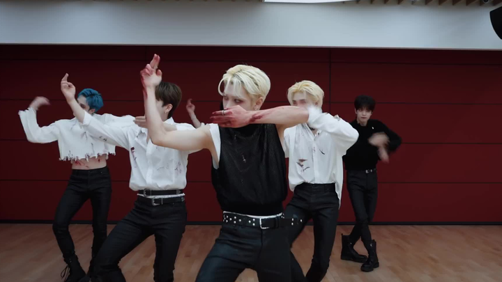 Stray Kids | MANIAC Dance Practice (Zombie Ver.)